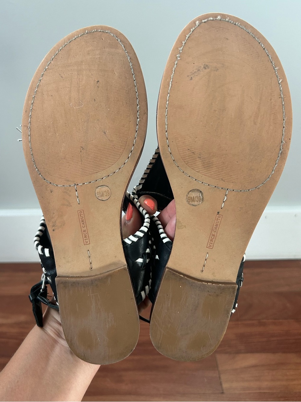 Vince Camuto Rebeka Flat Sandals Size 9M Chic Casual Slip-On Summer Sandals - Picture 12 of 13